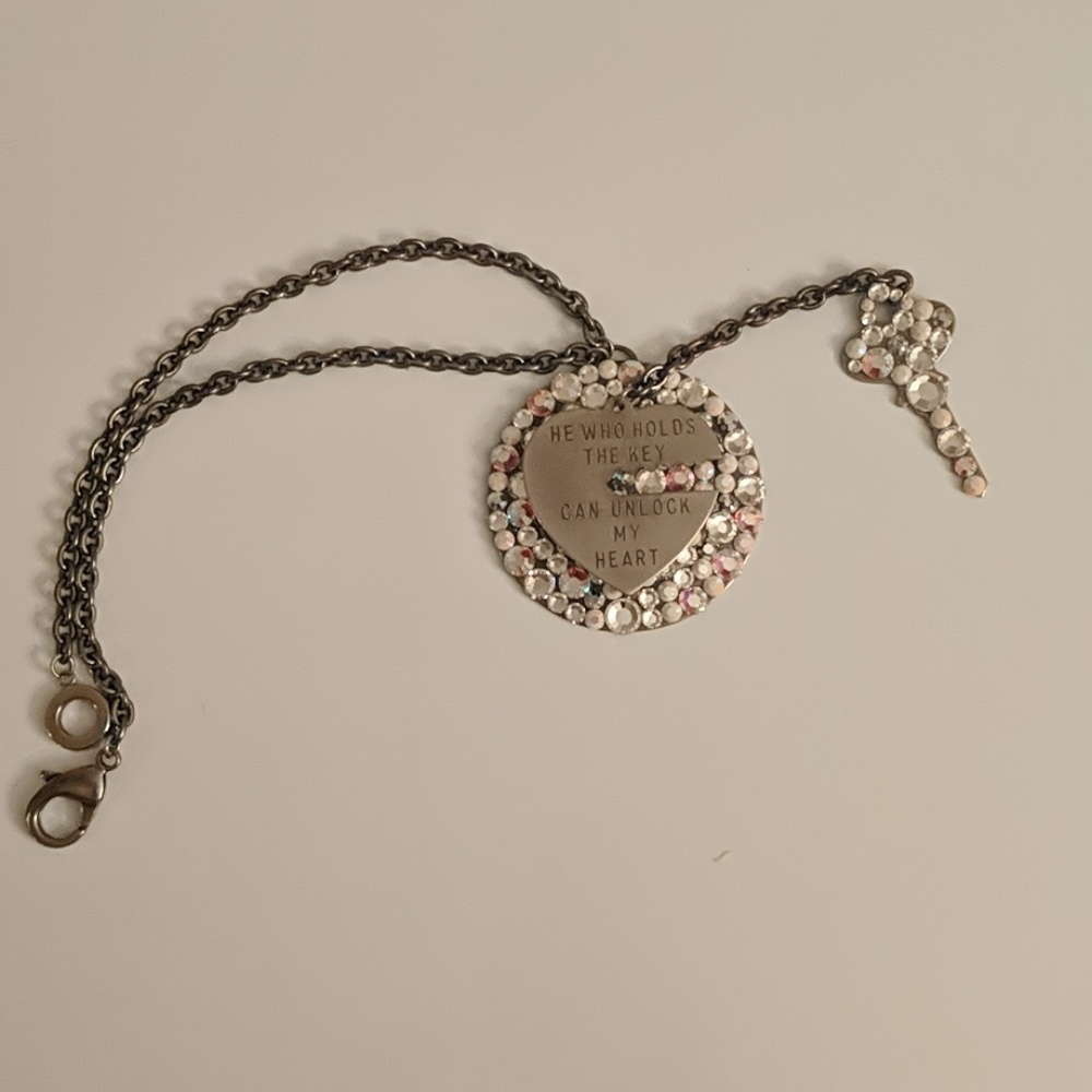 Gasoline Glamour heart medallion